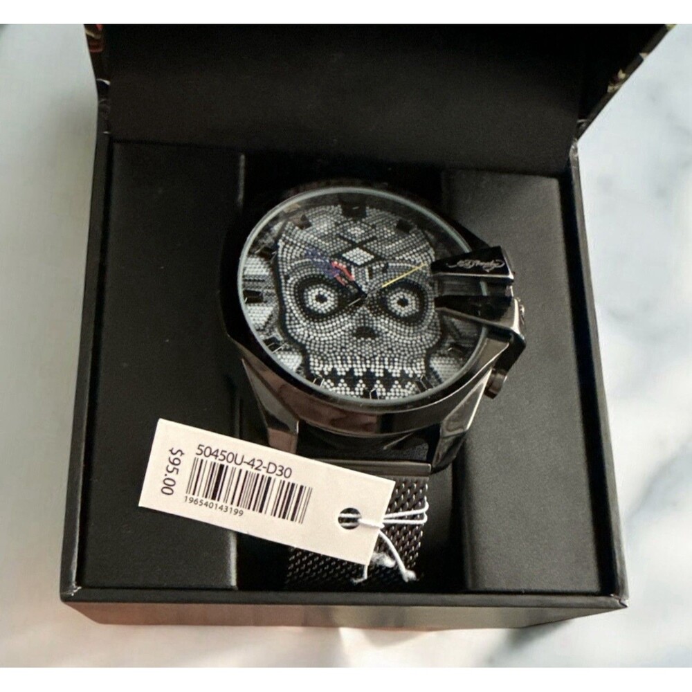 Ed Hardy Singles Men's Beaded Skull Dial/ Black/White, Gunmetal Steel Band 53mm
